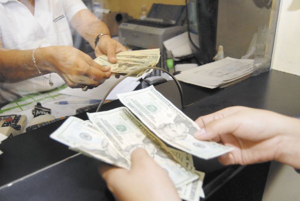 Banco de Guatemala mantiene proyección de crecimiento económico de 3,8 por ciento