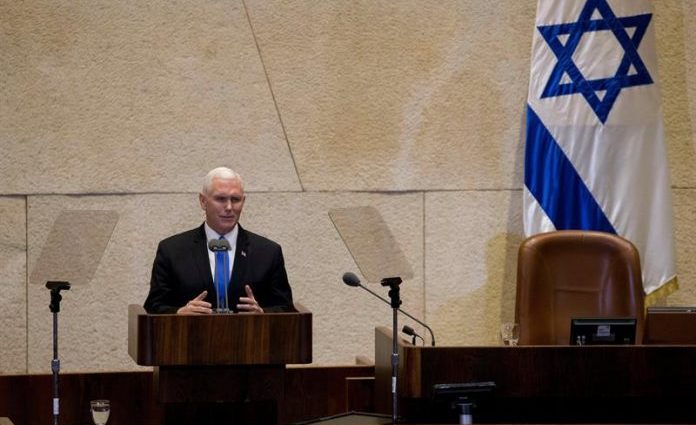 Vicepresidente de EEUU exhorta a palestinos a volver a mesa de negociaciones