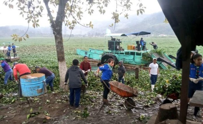 Gobierno de Guatemala realiza acciones interinstitucionales para rescatar la laguna de Chichoj