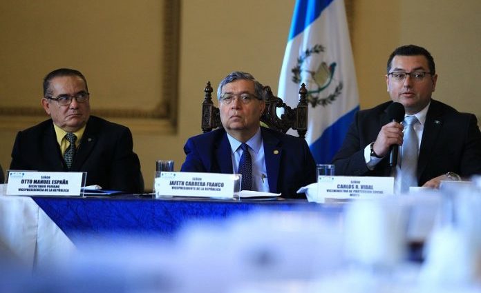 Guatemala coordina acciones contra desnutrición y estrategia de comisiones 2018
