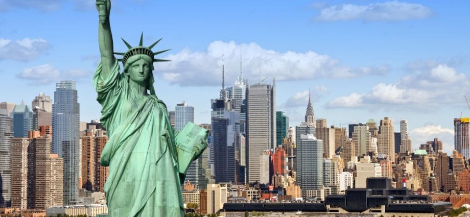 Nueva York abrirá la Estatua de la Libertad pese al cierre parcial del Gobierno