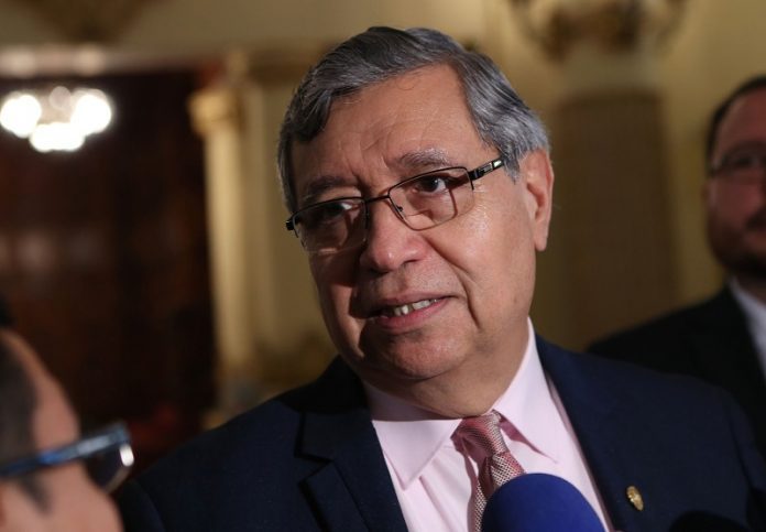 Vicepresidente Cabrera da seguimiento a políticas de transparencia en industrias extractivas