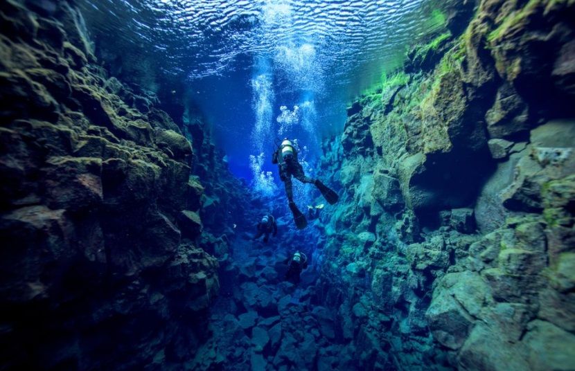¿Sabías que la cordillera más larga del mundo está bajo el agua?