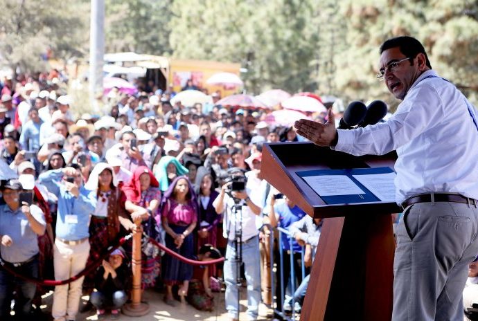 Presidente Morales entrega proyectos de educación y salud a San Marcos