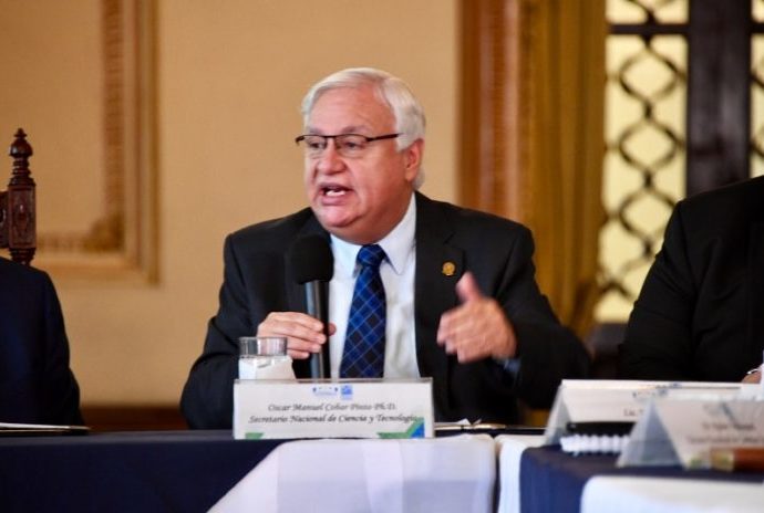 Gobierno aprueba aumento de un 40% en incentivos para investigadores de la ciencia y tecnología en Guatemala