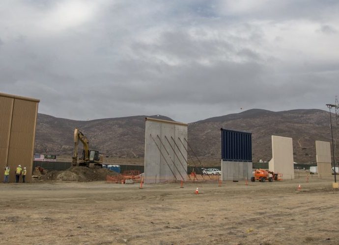 Donald Trump visitará en marzo la frontera con México y revisará los prototipos del muro