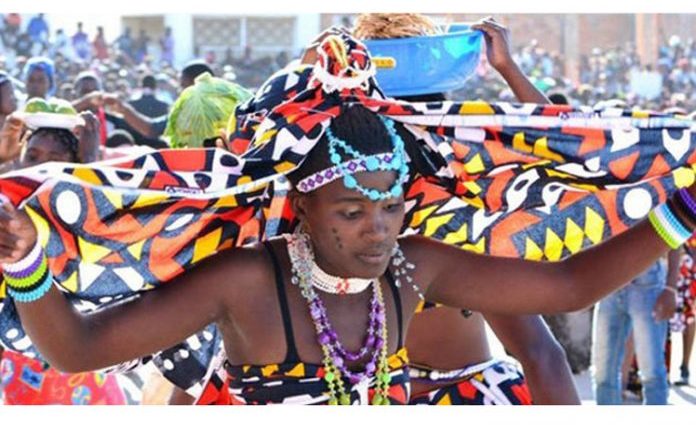 Angola vive jornada final del carnaval
