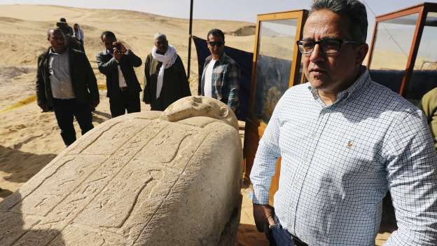 Egipto: Descubren una antigua necrópolis con decenas de sarcófagos y miles de estatuas