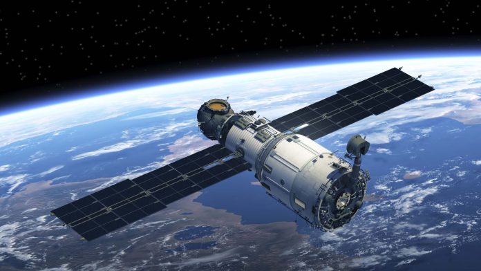 China lanza un satélite diseñado con Italia que podría anticipar seísmos