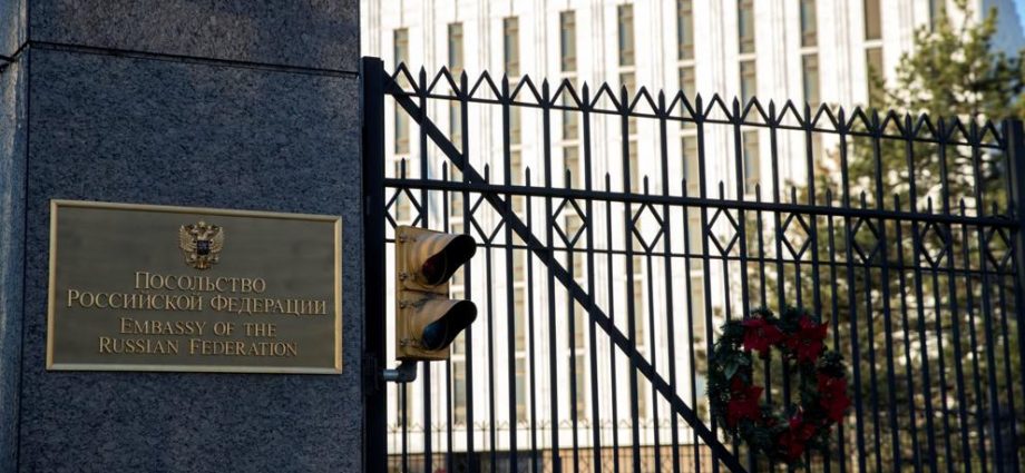 Rusia expresa una “enérgica protesta” por la expulsión masiva de sus diplomáticos