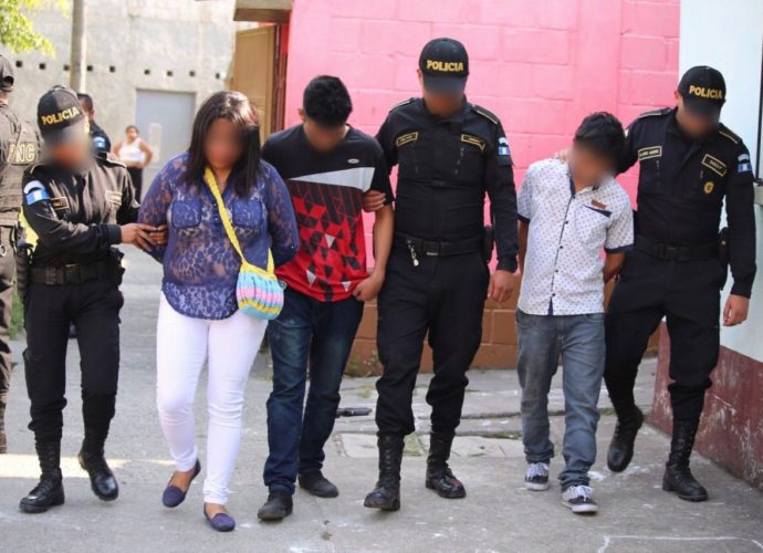 Presuntos Sicarios de la Mara Salvatrucha capturados  tras ataque armado en la zona 18