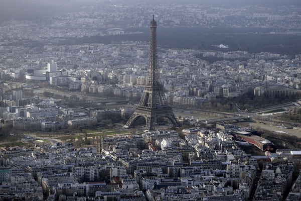Francia multará con 90 euros el acoso callejero