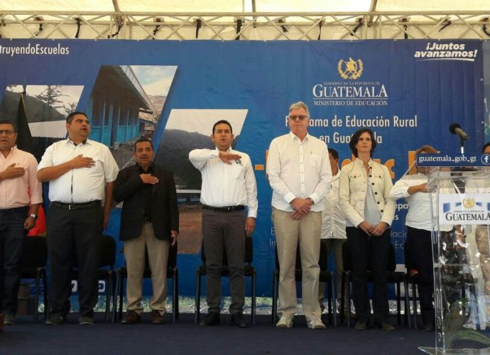 Gobierno inaugura la construcción del Instituto Nacional de Educación Básica de Purulhá, Baja Verapaz