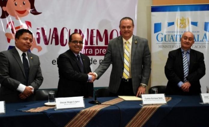 Gobierno de Guatemala lanza campaña de vacunación de prevención de cáncer de matriz