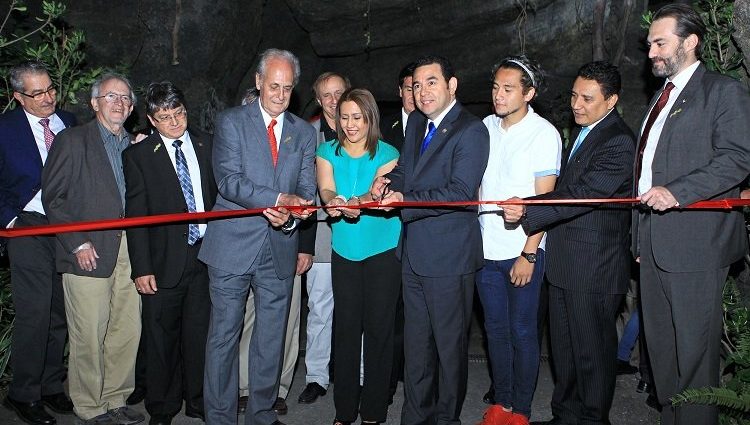 Presidente Morales inaugura herpentario en Zoológico La Aurora de Guatemala