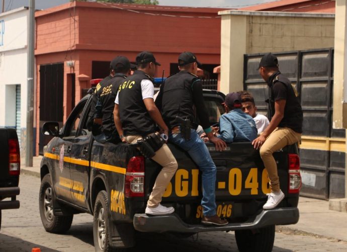 PNC captura 355 personas por no respetar la Ley Seca