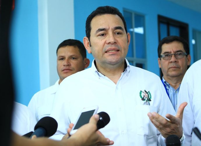 Gobierno de Morales trabaja en mejora de 1.080 tramos carreteros en Guatemala