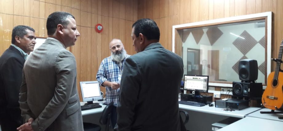 Viceministro de Puertos y Aeropuertos realizó visita y recorrido en Radio TGW