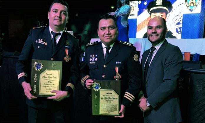 Entidad de seguridad de EE. UU. reconoce trabajo de policías guatemaltecos