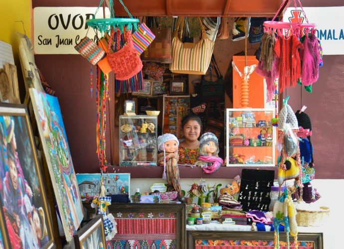 Empieza gira de visitas a tiendas antena del programa Mi Pueblo Mi Producto Guatemala