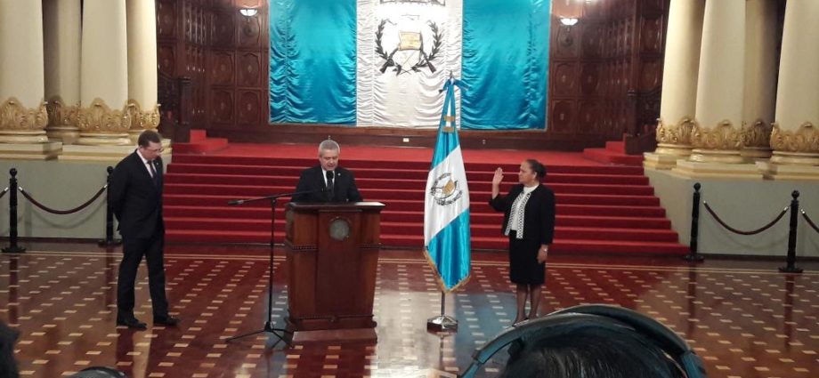 Juramentan a la nueva Fiscal General del MP, María Consuelo Porras