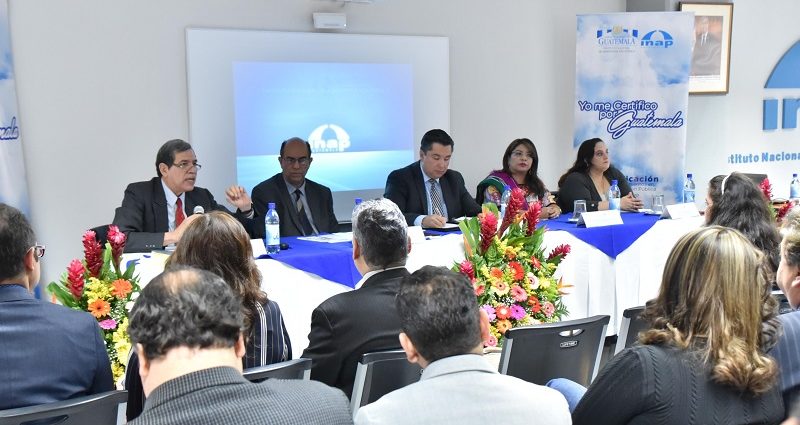 GUATEMALA PROMUEVE CERTIFICACIÓN DE SERVIDORES PÚBLICOS EN EL MARCO DEL DÍA MUNDIAL DE LA ADMINISTRACIÓN PÚBLICA