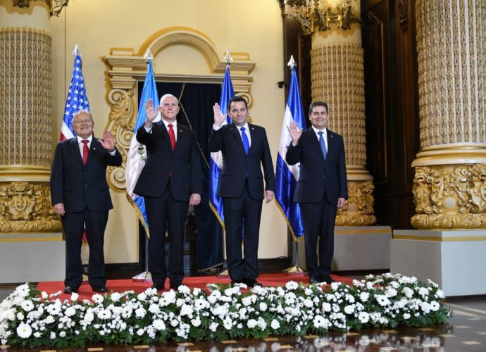 VICEPRESIDENTE DE EE.UU. LLEGA A PALACIO NACIONAL DE LA CULTURA PARA REUNIRSE CON LOS PRESIDENTES DE GUATEMALA, EL SALVADOR Y HONDURAS