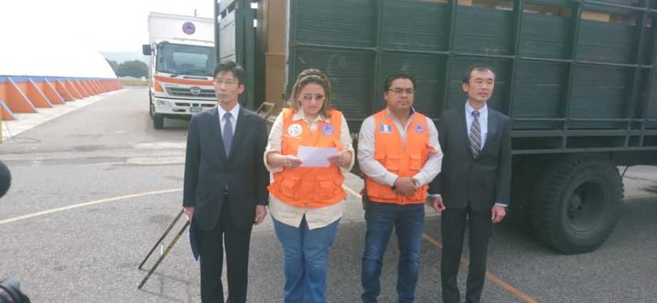 Guatemala se levantará con fortaleza, asegura embajador de Japón durante entrega de donación