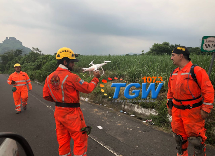 Bomberos Voluntarios utilizaron drones para agilizar la búsqueda de víctimas