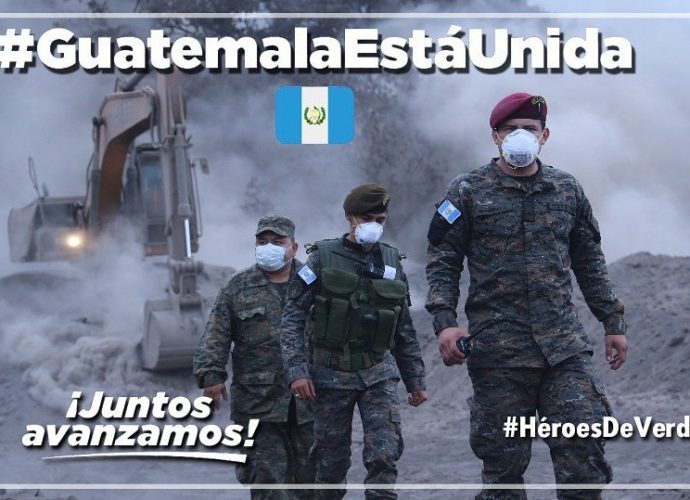 Unidad humanitaria del Ejército de Guatemala en titánica labor de recuperación