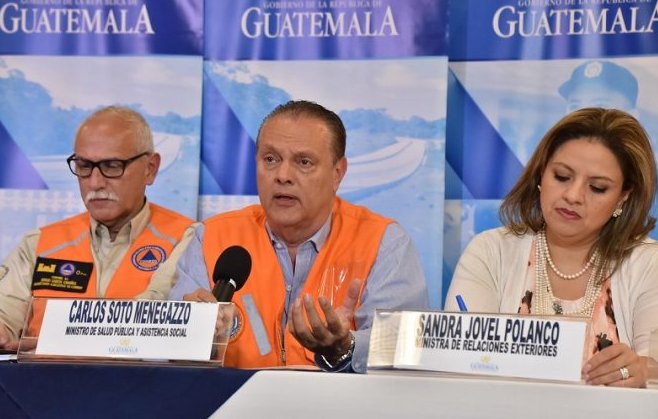 Ministro de Salud envía mensaje de unidad y asegura que todos los guatemaltecos afectados por erupción son atendidos