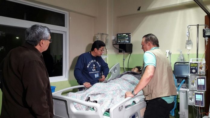 Vicepresidente Cabrera y ministro de Salud visitan a pacientes con quemaduras por erupción en hospitales Roosevelt y San Juan de Dios