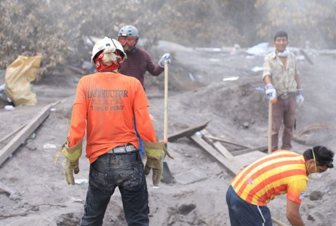 Entregarán bono de Q3,500.00 a personas que perdieron su hogar tras la erupción del volcán de Fuego