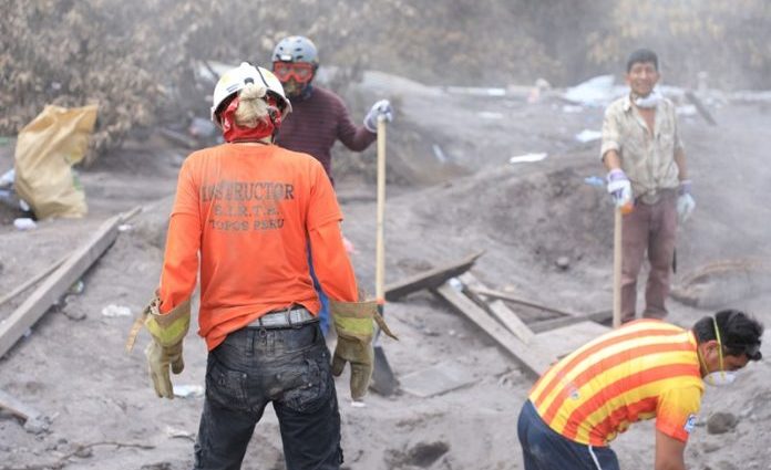 Entregarán bono de Q3,500.00 a personas que perdieron su hogar tras la erupción del volcán de Fuego