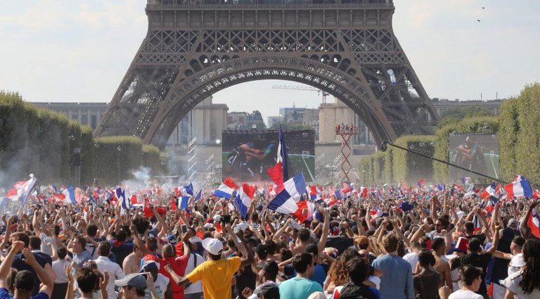 FRANCIA: Festejo de campeones del mundo