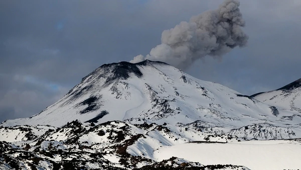 Chile está en alerta ante la posible actividad del complejo volcánico Nevados de Chillán