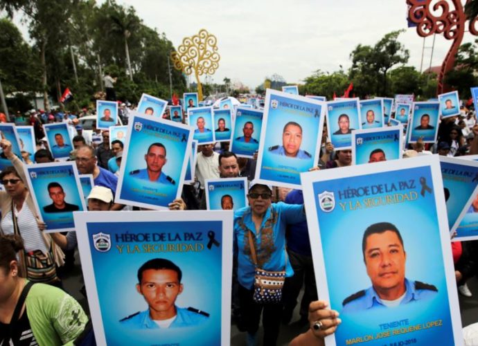 Miles de nicaragüenses toman calles de Managua en protestas en contra y a favor del gobierno