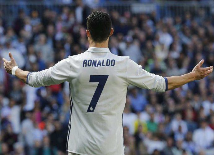 El insólito futbolista que se adueñará de la “7” de Cristiano Ronaldo