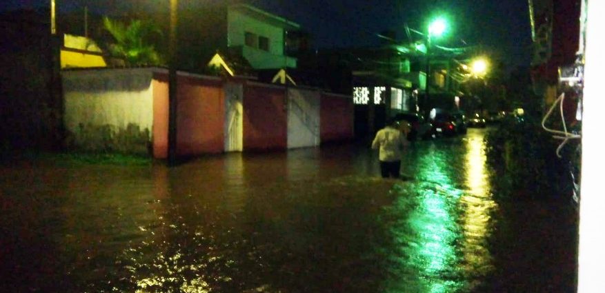 Inundación en Mazatenango, Suchitepéquez por fuertes lluvias