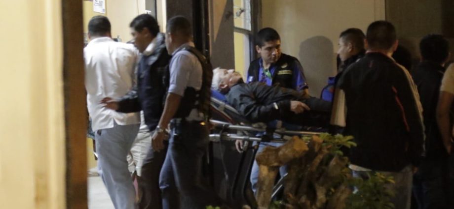 Expresidente Otto Pérez Molina es trasladado al Hospital Roosevelt por un problema cardíaco