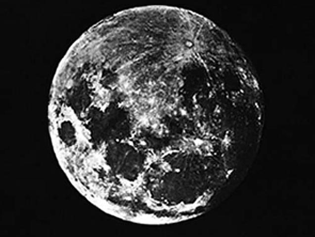 ¿Sabías que el 2 de Enero de 1839 se obtuvo la primer fotografía de la Luna?