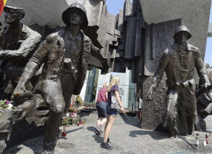 Polonia honra el alzamiento de 1944 contra la ocupación nazi