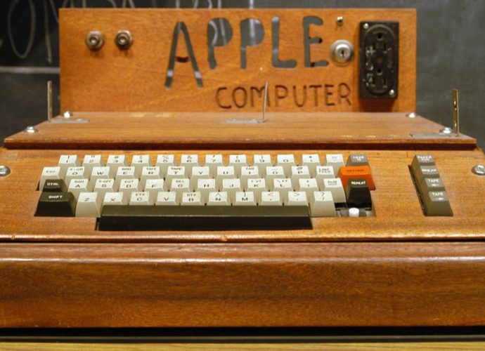 TECNO Una vieja computadora Apple-1 fue subastada en 375.000 dólares