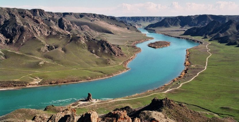 ¿Sabías que el lago Baljash está compuesto de agua dulce y la otra mitad es de agua salada?