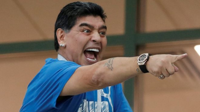 Maradona vuelve a las canchas como técnico de los Dorados de Sinaloa, México