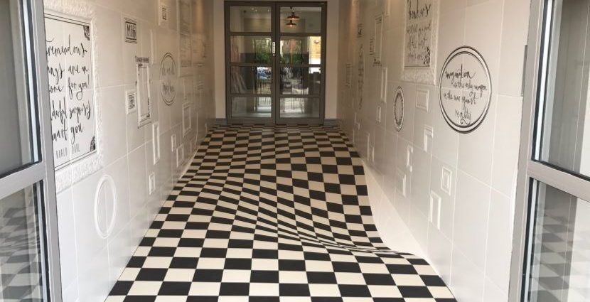 ¿Correrías por este pasillo? Azulejos crean una peligrosa ilusión óptica