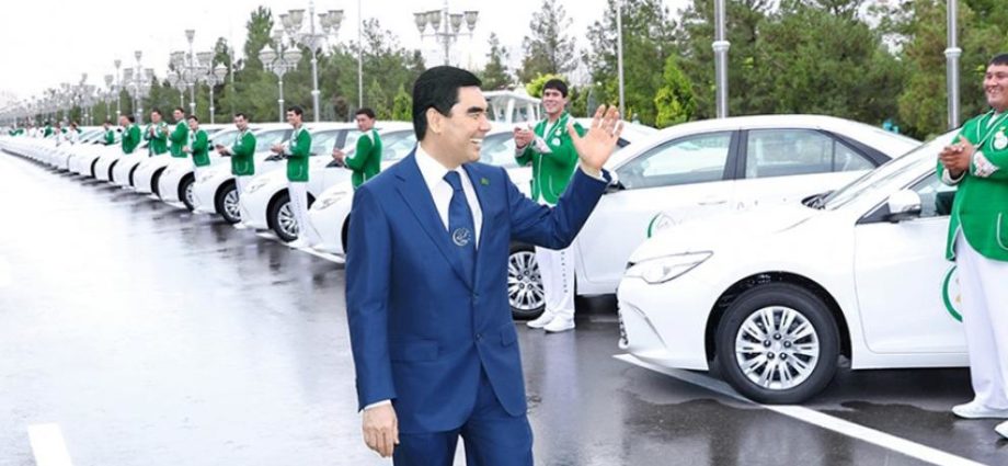 ¿Sabes por que en Turkmenistán los autos negros son ilegales?