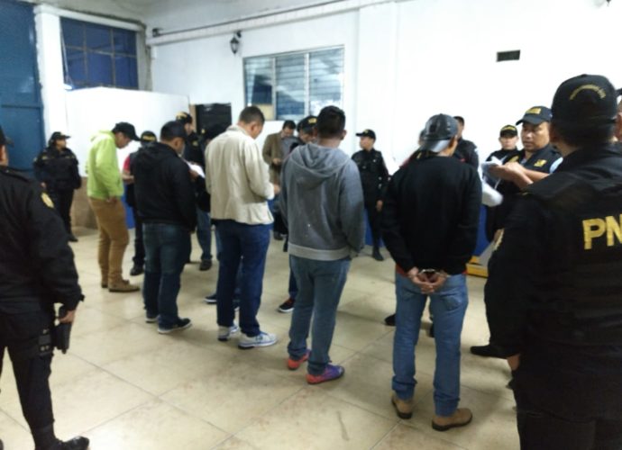 Desarticulan banda de supuestos explotadores sexuales integrada por 6 agentes del Sistema Penitenciario