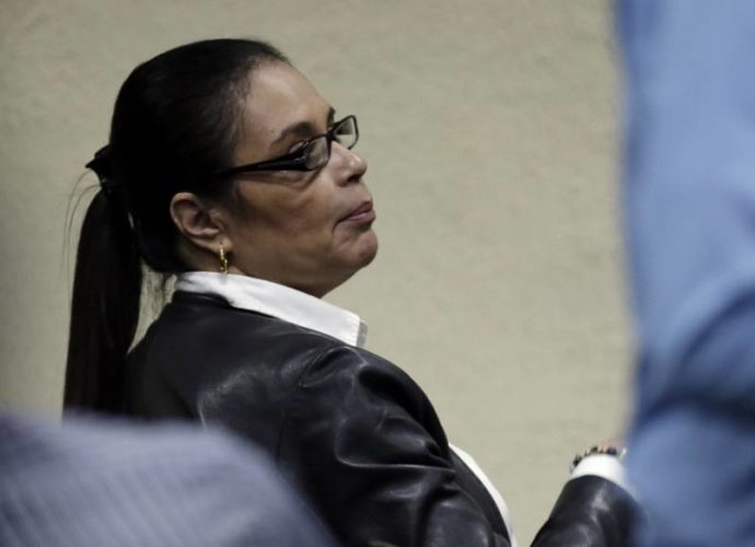 Condenan a 15 años y 6 meses de prisión por caso «Lago de Amatitlán» a Roxana Baldetti