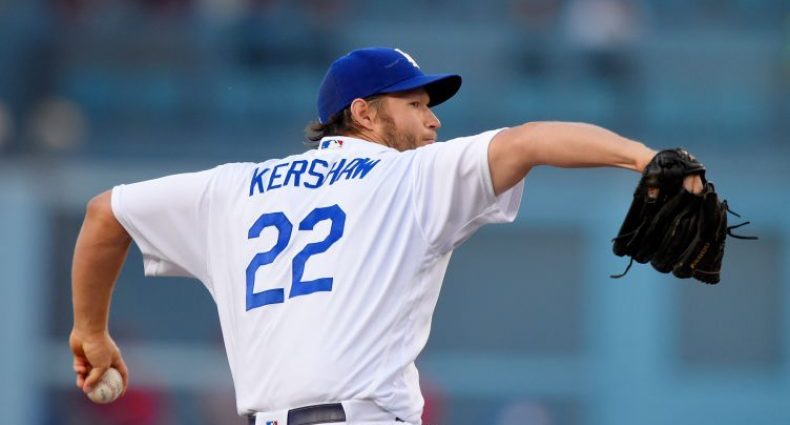 5-2. Kershaw lanza sólido y acerca a los Dodgers a la Serie Mundial
